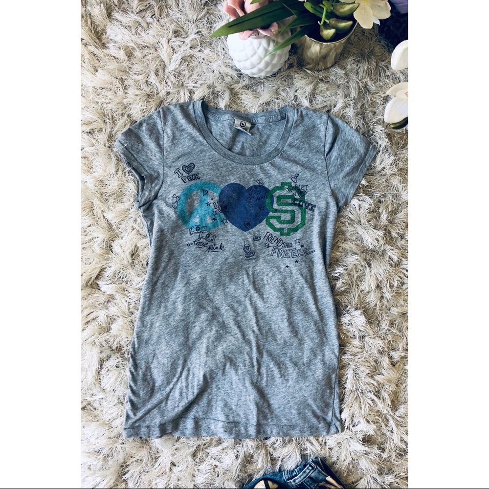 PINK Victoria’s Secret Tee - Picture 2 of 6